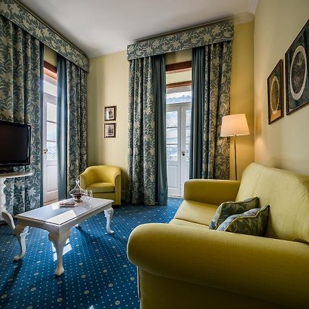 The Vintage House - Douro Hotel Pinhao Bagian luar foto A suite at the hotel