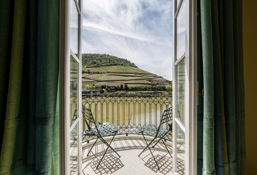 The Vintage House - Douro Hotel Pinhao Bagian luar foto A view of the Moselle from the hotel