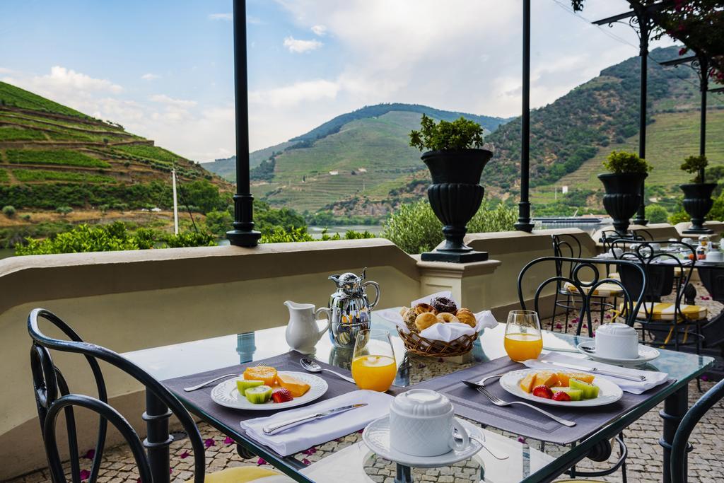 The Vintage House - Douro Hotel Pinhao Bagian luar foto Breakfast at the Vintage Hotel & Spa