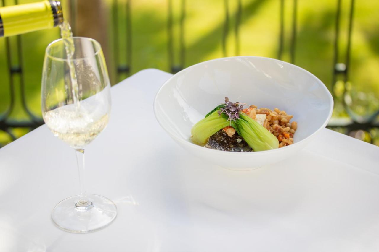 The Vintage House - Douro Hotel Pinhao Bagian luar foto A dish at the restaurant