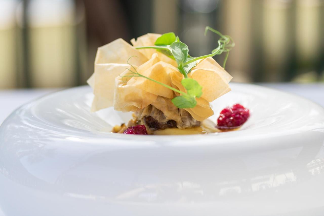 The Vintage House - Douro Hotel Pinhao Bagian luar foto A modern French dish